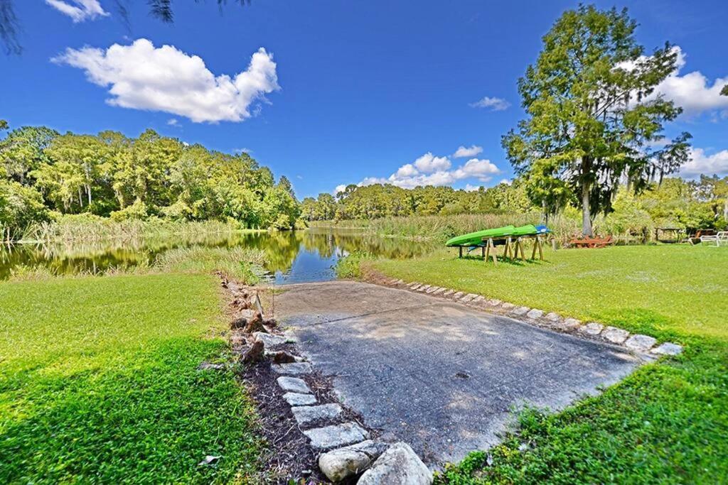 Professor Rousseau's Adventure Oasis Holiday home Crystal River